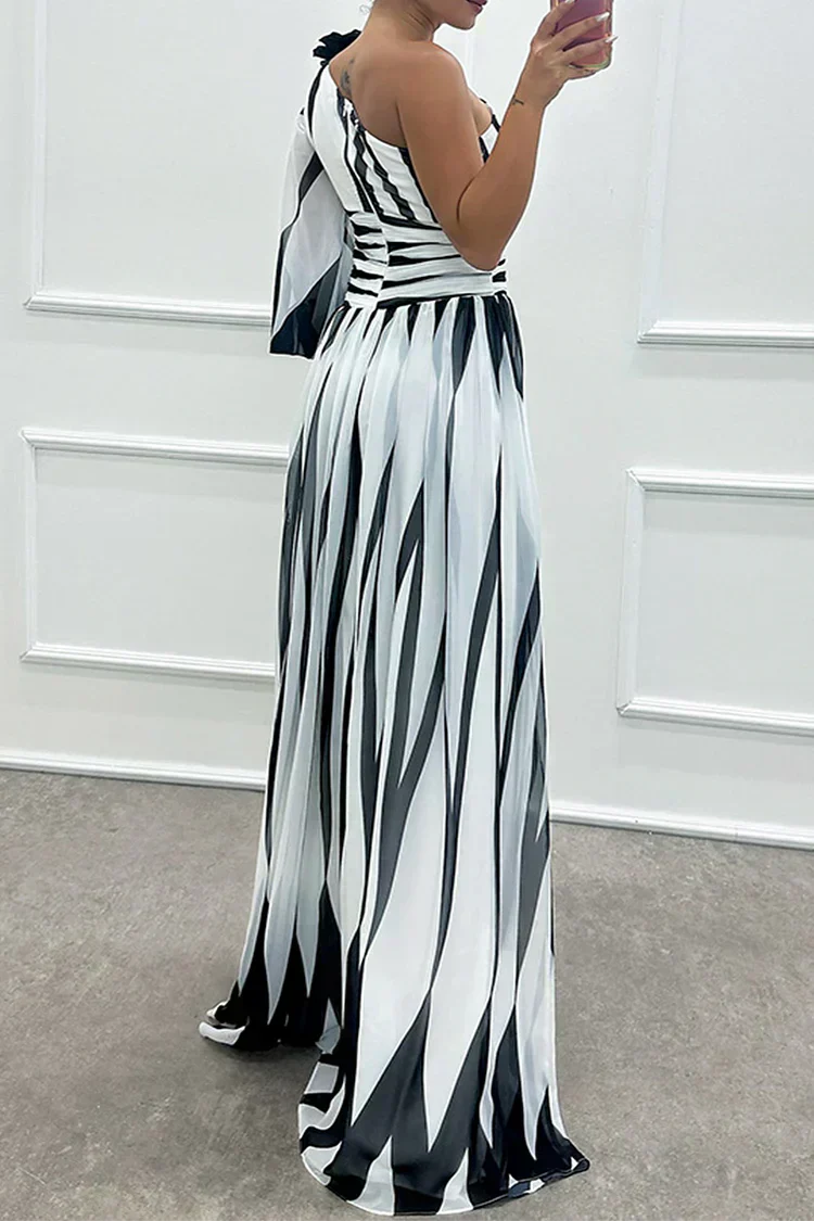 Hazel™ | Abito Maxi Elegante a Righe con Spalla Scoperta