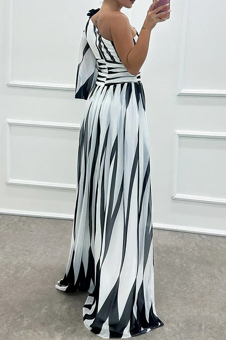 Hazel™ | Abito Maxi Elegante a Righe con Spalla Scoperta