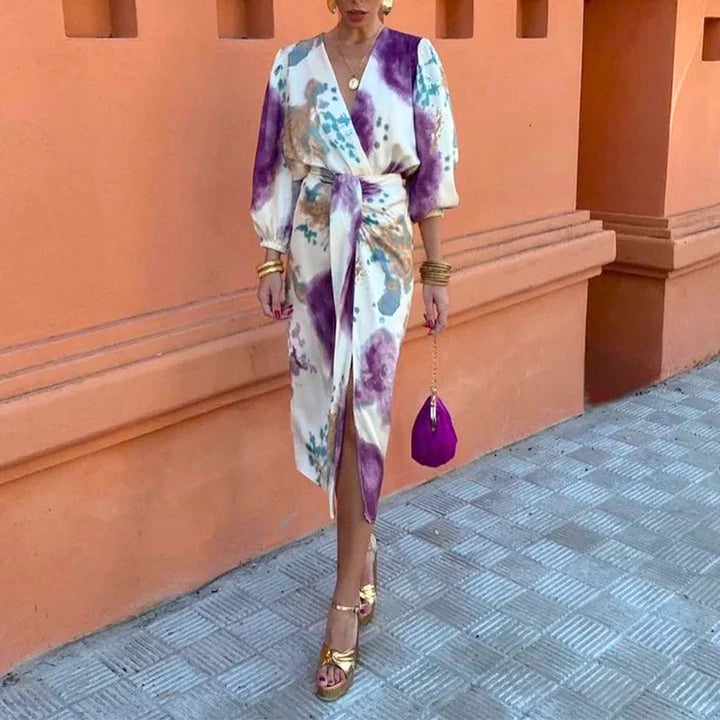 Laura | Midi Elegante con Motivi Raffinati
