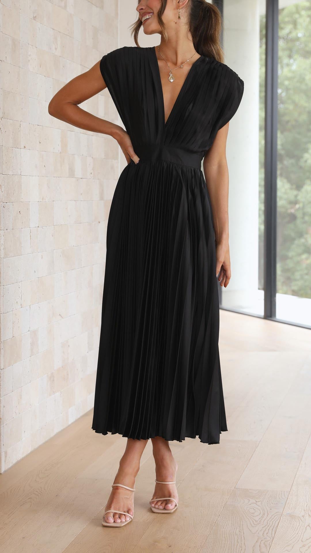 Carla | Abito Elegante Plisettato